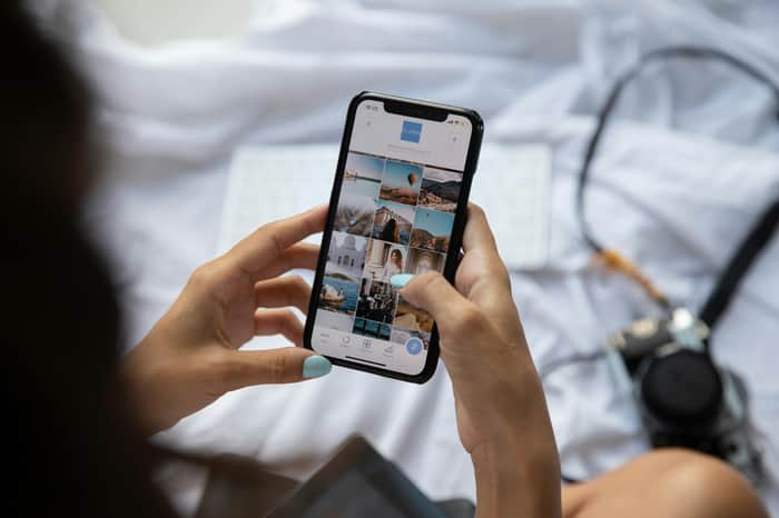 Kebiasaan Scroll Panjang Tanpa Tujuan Jelas