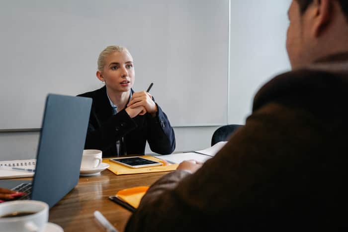 Seseorang sedang interview kerja